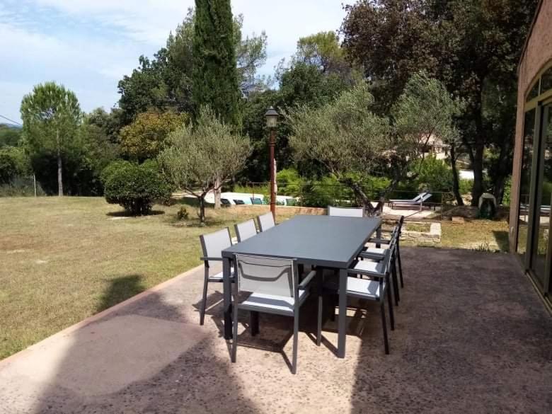 Comorebi Provence Entrecasteaux ภายนอก รูปภาพ